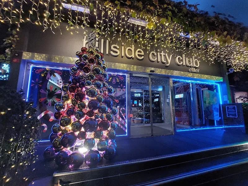 Hillside City Club Etiler padel kortu