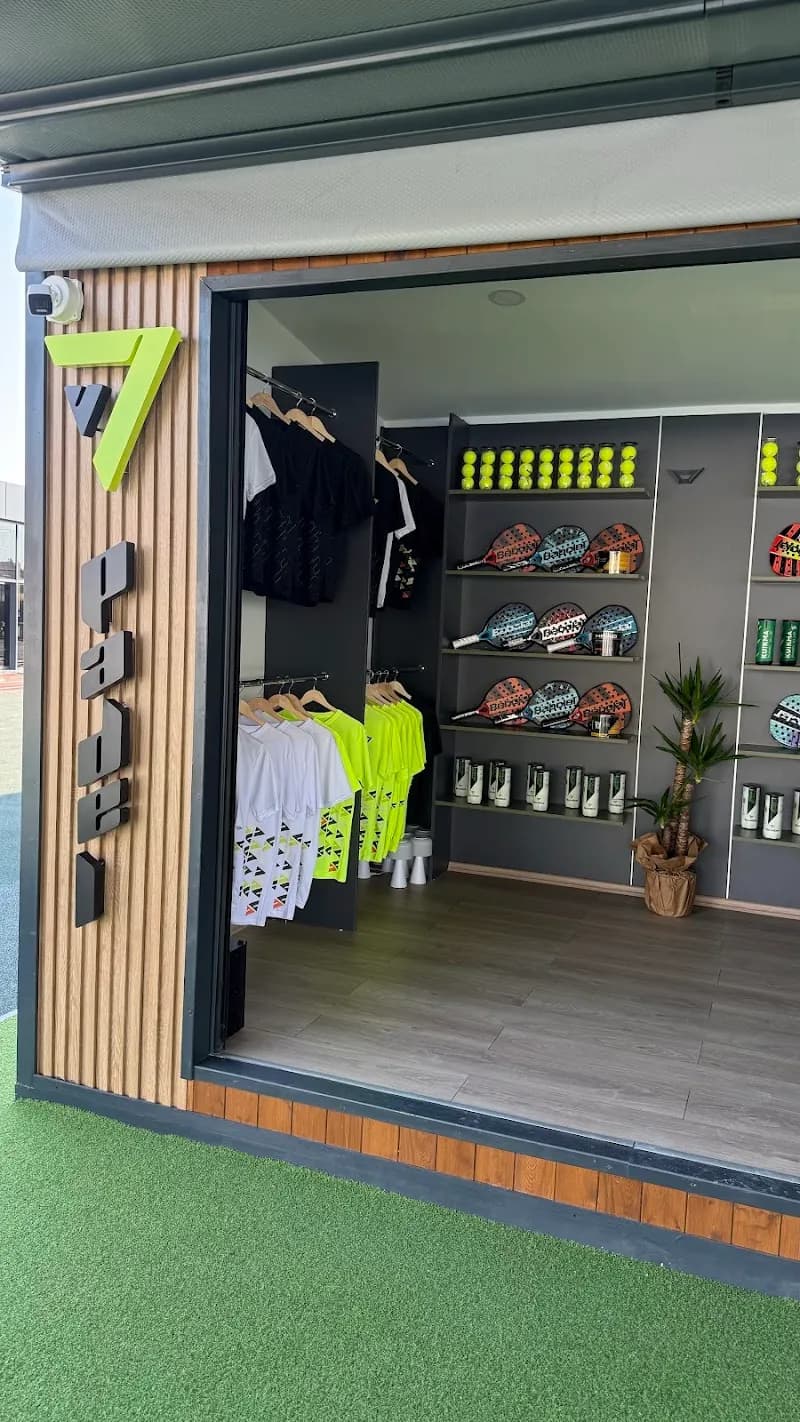 V7PADEL Antalya padel kortu